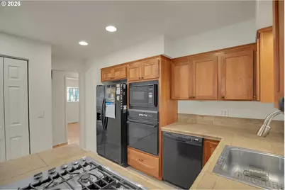 18601 SE Clinton St, Gresham, OR 97030 - Photo 14