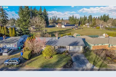 18601 SE Clinton St, Gresham, OR 97030 - Photo 2