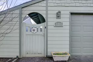 1217 NW 138th St, Vancouver, WA 98685 - Photo 2