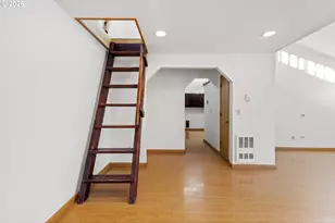 1217 NW 138th St, Vancouver, WA 98685 - Photo 4