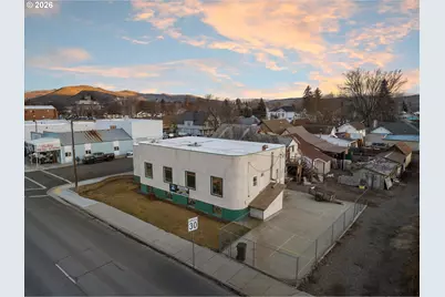 2100 7th St, Baker City, OR 97814 - Photo 1