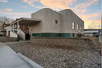 2100 7th St, Baker City, OR 97814 - Photo 10