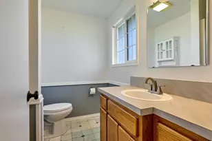 710 NW 11th St, McMinnville, OR 97128 - Photo 8