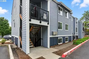 47 Eagle Crest Dr, Lake Oswego, OR 97035 - Photo 1