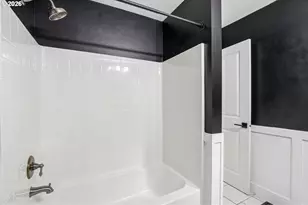 18200 SW Pheasant Ln, Beaverton, OR 97003 - Photo 32