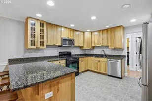 18200 SW Pheasant Ln, Beaverton, OR 97003 - Photo 12