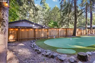 18200 SW Pheasant Ln, Beaverton, OR 97003 - Photo 4