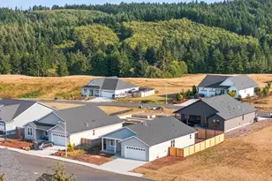 1125 SE Bugle Ave, Warrenton, OR 97146 - Photo 4