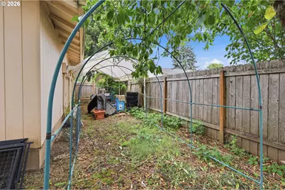 1675 N Danebo Ave, Eugene, OR 97402 - Photo 34