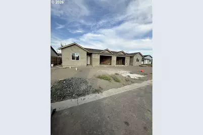 996 NE 10th Pl, Hermiston, OR 97838 - Photo 2