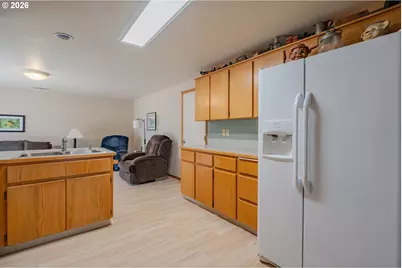 16007 NE Hickory St, Vancouver, WA 98682 - Photo 8