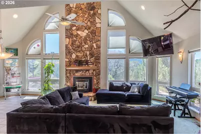 1265 Evergreen Ridge Rd, Riddle, OR 97469 - Photo 4