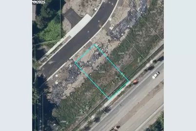 12450 SW Curlew Pl, Beaverton, OR 97007 - Photo 2