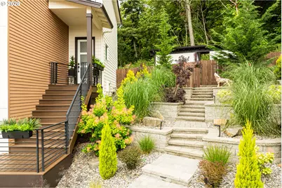 9728 N Alder St, Camas, WA 98607 - Photo 2