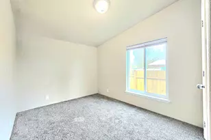 4285 Fergus Ave, Eugene, OR 97402 - Photo 16