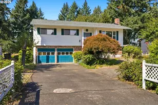1136 Madrona Dr, Oregon City, OR 97045 - Photo 2