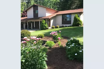197 Manderville Ln, Roseburg, OR 97471 - Photo 1