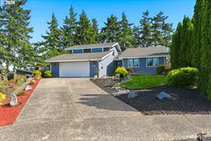2069 Cedar Ct, North Bend, OR 97459 - Photo 2