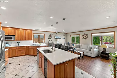 2069 Cedar Ct, North Bend, OR 97459 - Photo 16