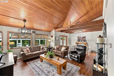2069 Cedar Ct, North Bend, OR 97459 - Photo 10