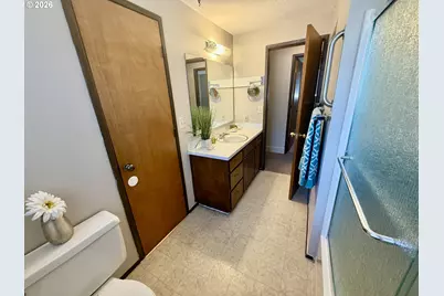 4478 Hilton Dr, Eugene, OR 97402 - Photo 26