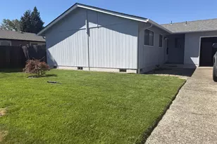 4478 Hilton Dr, Eugene, OR 97402 - Photo 6