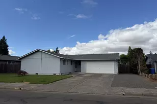 4478 Hilton Dr, Eugene, OR 97402 - Photo 2