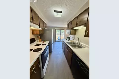 4478 Hilton Dr, Eugene, OR 97402 - Photo 22