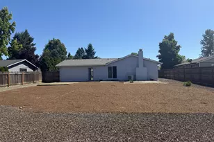 4478 Hilton Dr, Eugene, OR 97402 - Photo 42