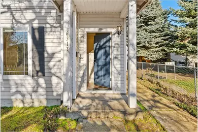 6311 SE Woodstock Blvd, Portland, OR 97206 - Photo 2