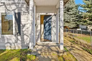 6311 SE Woodstock Blvd, Portland, OR 97206 - Photo 2