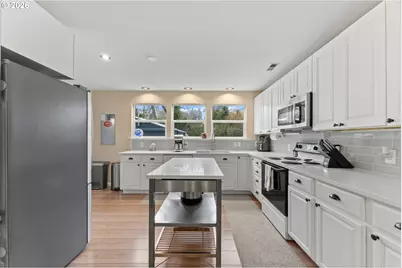 7250 SW 70th Ave, Portland, OR 97223 - Photo 14