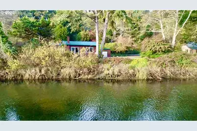 99268 Winchuck River Rd, Brookings, OR 97415 - Photo 14