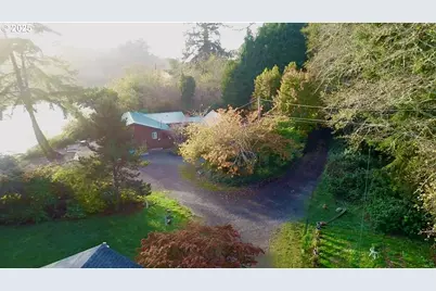 99268 Winchuck River Rd, Brookings, OR 97415 - Photo 10