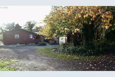 99268 Winchuck River Rd, Brookings, OR 97415 - Photo 22