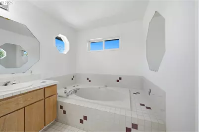 8325 Redwood Dr SE, Aumsville, OR 97325 - Photo 12