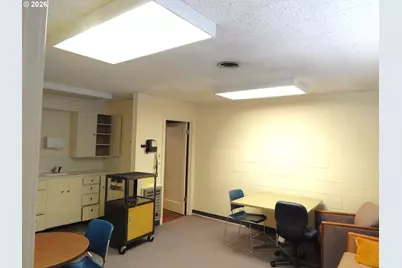 229 N First St, Drain, OR 97435 - Photo 34