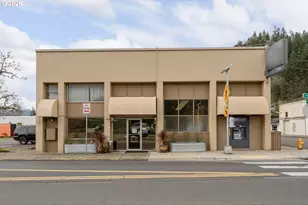 229 N 1st St, Drain, OR 97435 - Photo 1