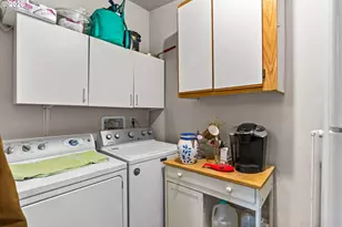 1225 W 10th Ave, Junction City, OR 97448 - Photo 14