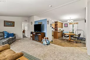 1225 W 10th Ave, Junction City, OR 97448 - Photo 8