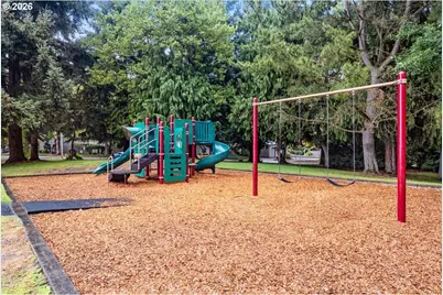 11700 N Island Cove Ln, Portland, OR 97217 - Photo 48