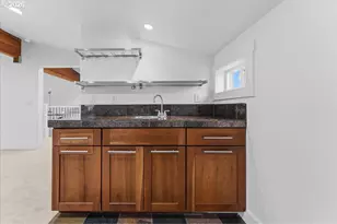 11700 N Island Cove Ln, Portland, OR 97217 - Photo 26