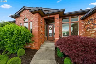 741 W Dogwood St, Washougal, WA 98671 - Photo 4