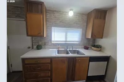 2902 E 2nd St #19, Newberg, OR 97132 - Photo 4