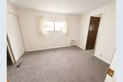 2902 E 2nd St #19, Newberg, OR 97132 - Photo 8