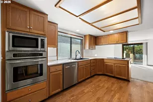 15616 NE Tillamook St, Portland, OR 97230 - Photo 12