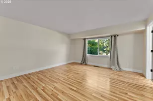 272 Rivershore Dr, Roseburg, OR 97470 - Photo 18