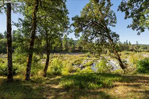 272 Rivershore Dr, Roseburg, OR 97470 - Photo 36