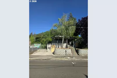 633 SE Kane St, Roseburg, OR 97470 - Photo 1