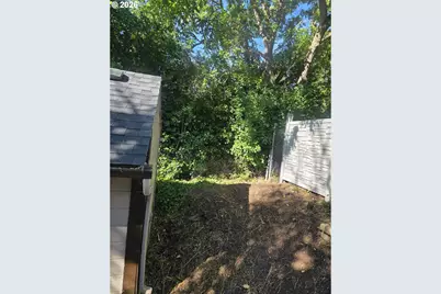 633 SE Kane St, Roseburg, OR 97470 - Photo 8